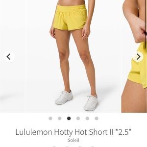 Lululemon Hotty Hot Shorts II 2.5 in